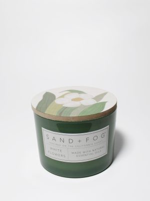 White Flowers 12 oz scented candle